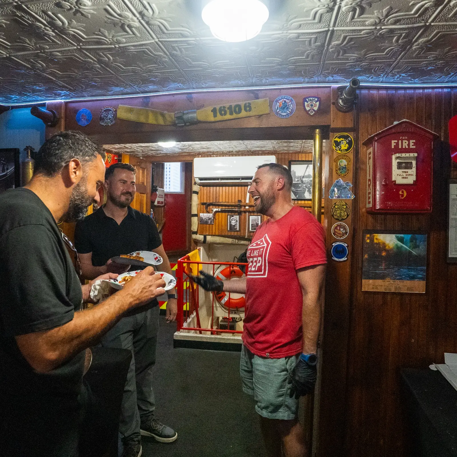 Scene from the 2025 Chicago Pizza Cruise