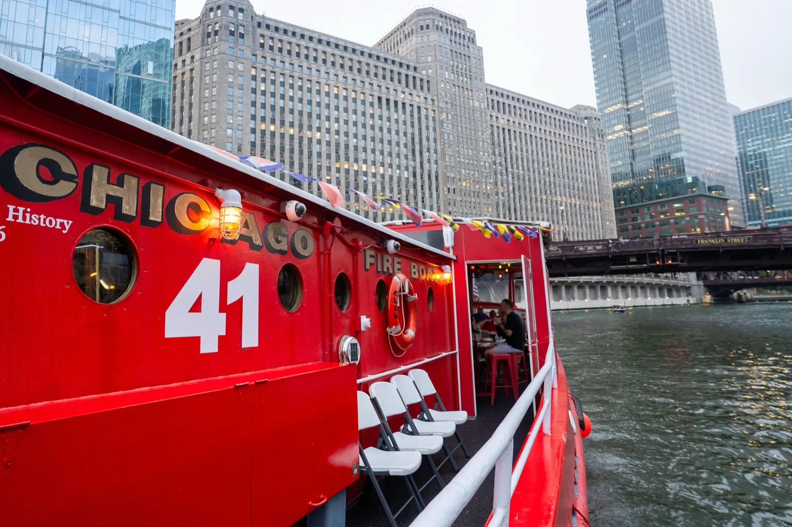 Scene from the 2025 Chicago Pizza Cruise