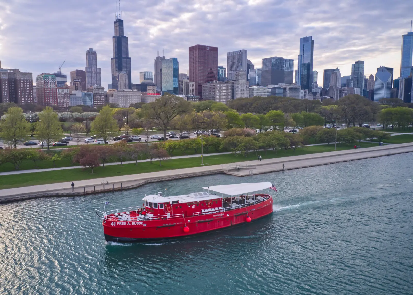 Scene from the 2025 Chicago Pizza Cruise